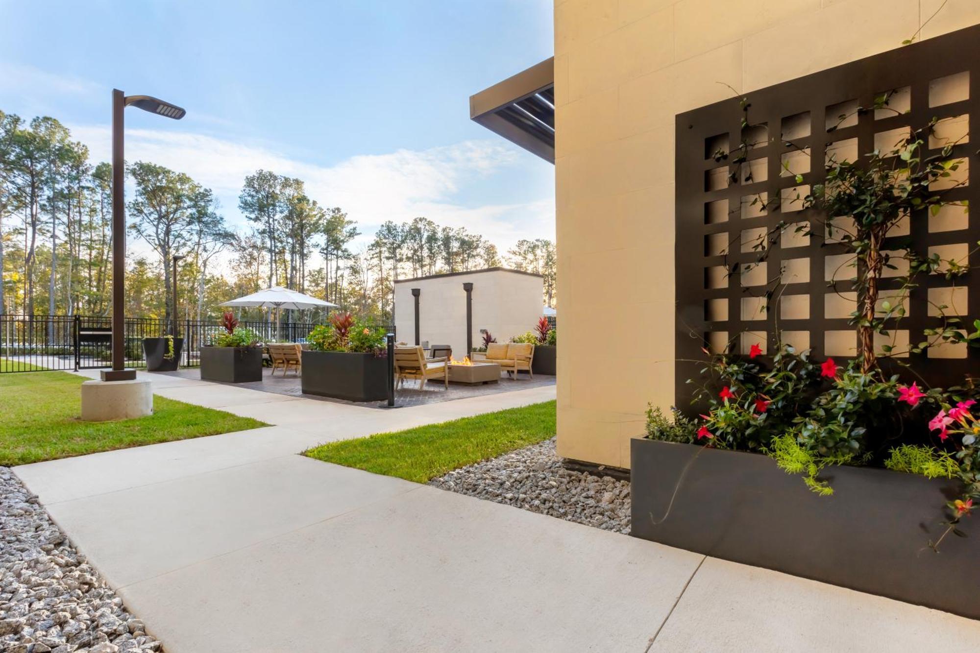 Waterwalk Extended Stay By Wyndham Jacksonville Deerwood Pk Exterior photo