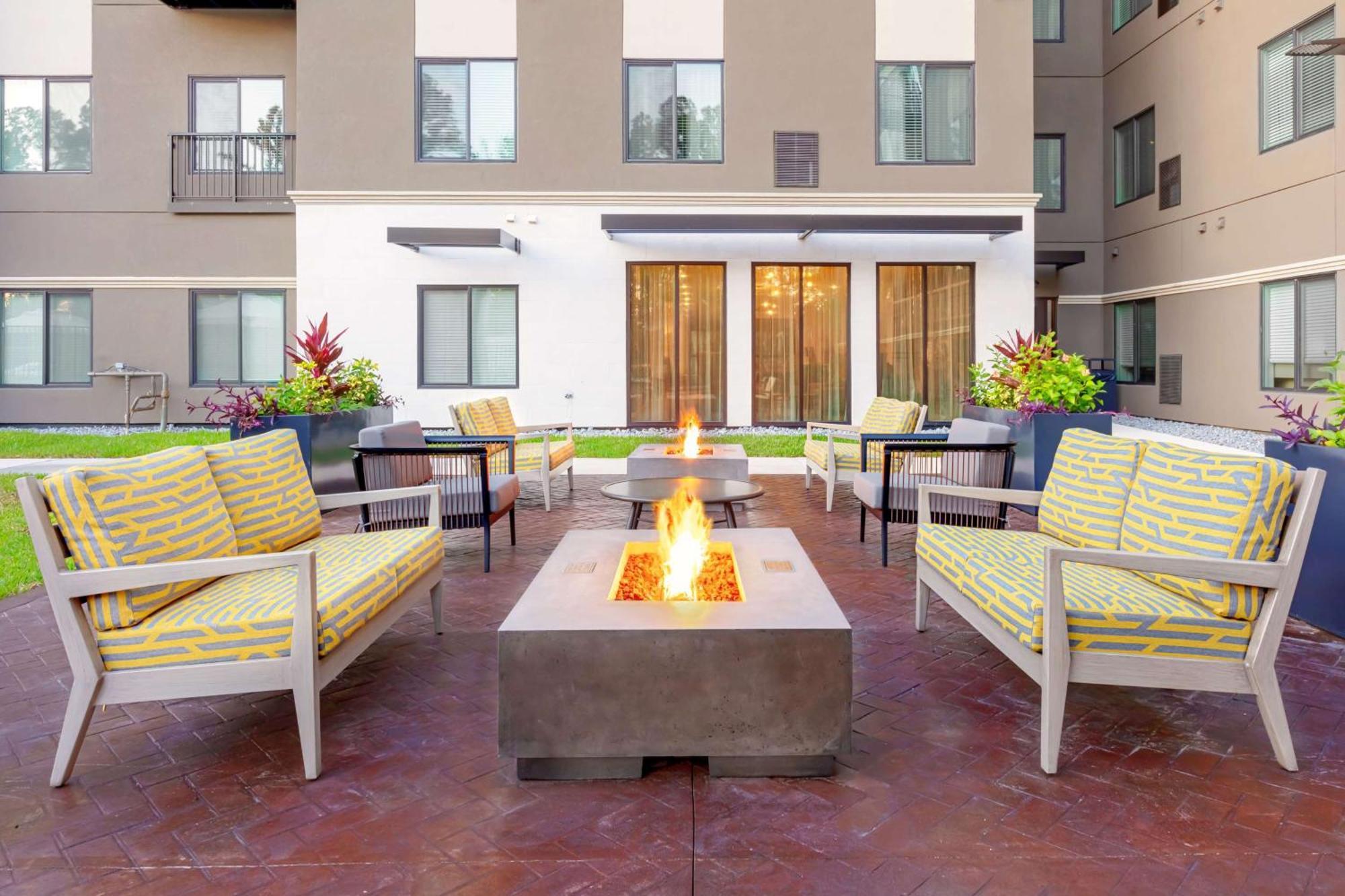 Waterwalk Extended Stay By Wyndham Jacksonville Deerwood Pk Exterior photo