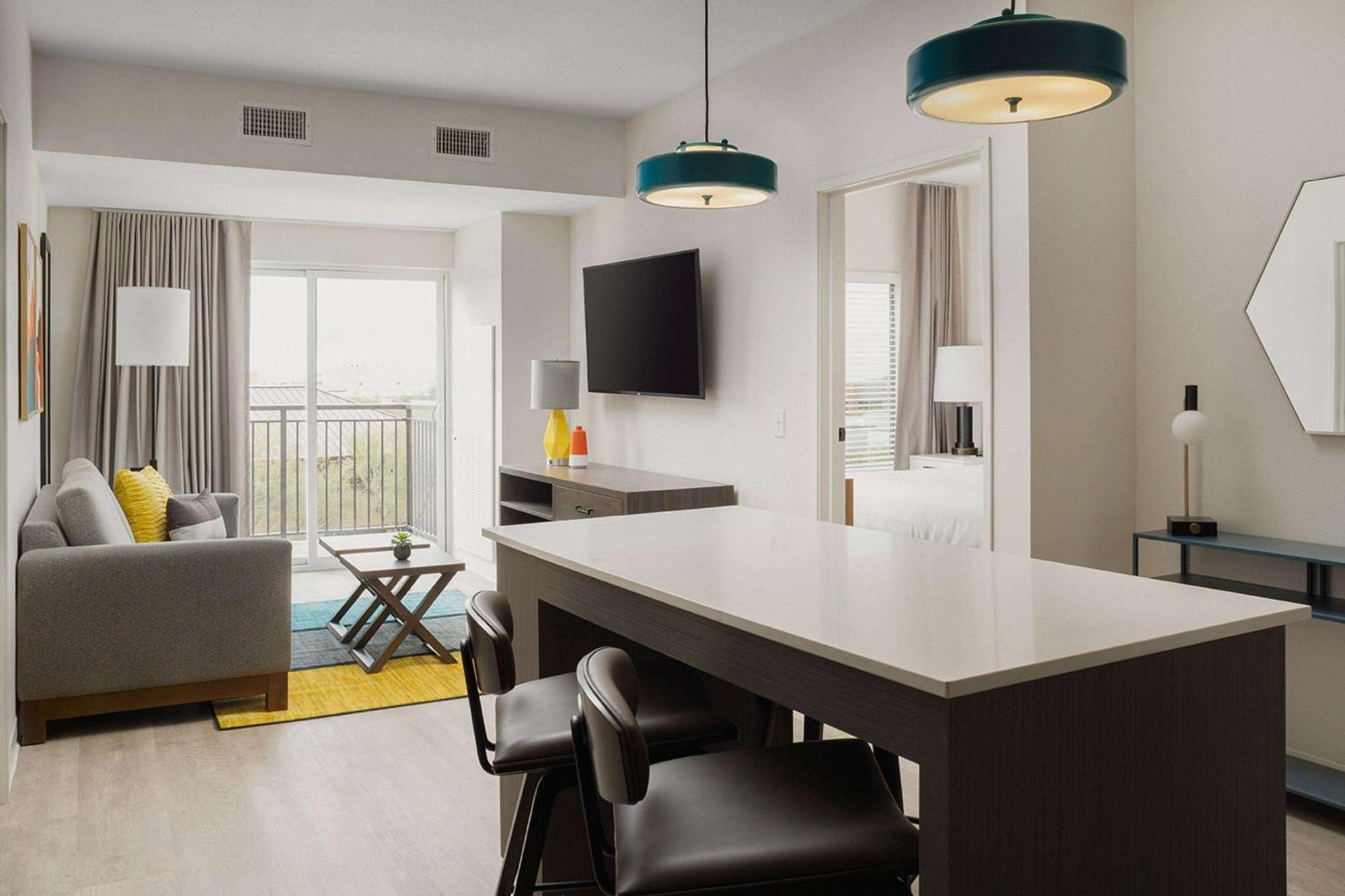 Waterwalk Extended Stay By Wyndham Jacksonville Deerwood Pk Exterior photo